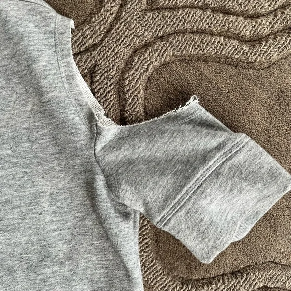 BCBG Crop Top - Picture 2 of 4